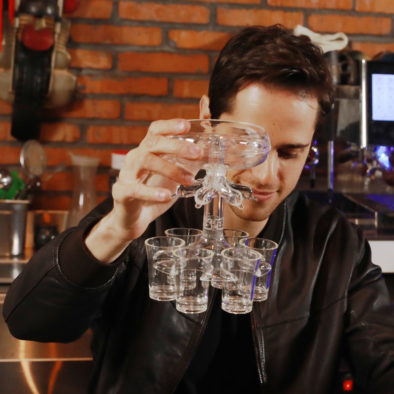 Home Bar Setup Kit - Europäisches Imitationsglas-Likördekanter-Set mit 6 Bechern und